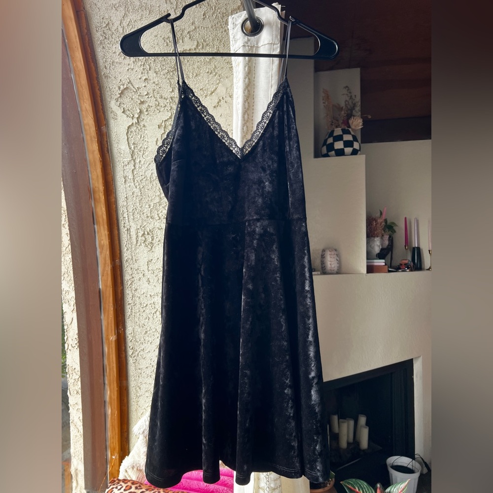 Forever 21 Black Velvet Lace-Trim Slip Dress